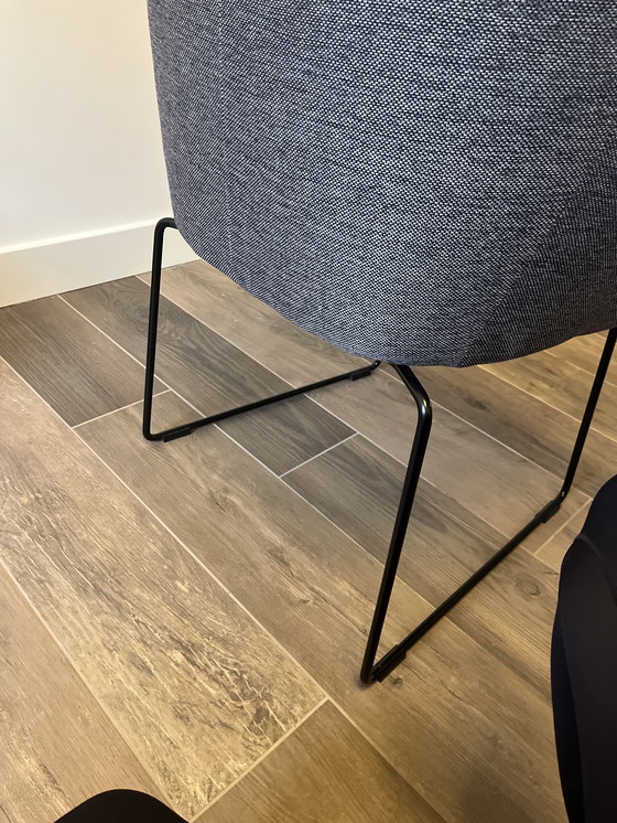 Image 1 of Stoel metaal zwart met donkergrijs blad