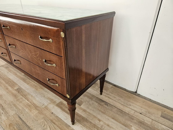 Vintage eiken ladekast met zes laden en glazen blad, 1960 – Ladekasten, Wood (photo 3 of 23)