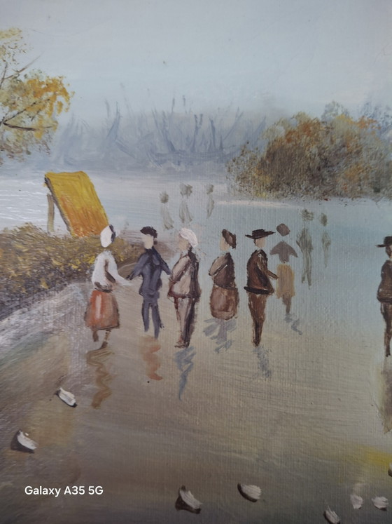 Image 1 of Oud olieverfschilderij, winterlandschap / schaatsers, gesigneerd Hoffmann, met lijst.