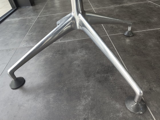 Image 1 of Vitra Meda