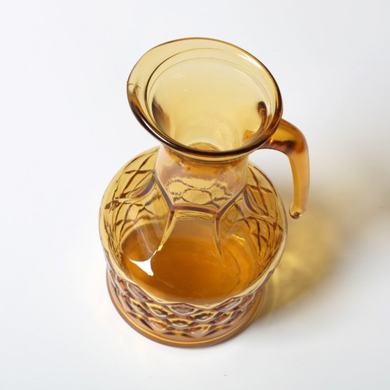 Zeldzame vintage Italiaanse design karaf van amberkleurig glas / kan uit het midden van de 20e eeuw / (photo 5 of 7)