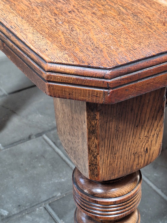 Image 1 of Ancienne table de salle à manger victorienne avec guirlande