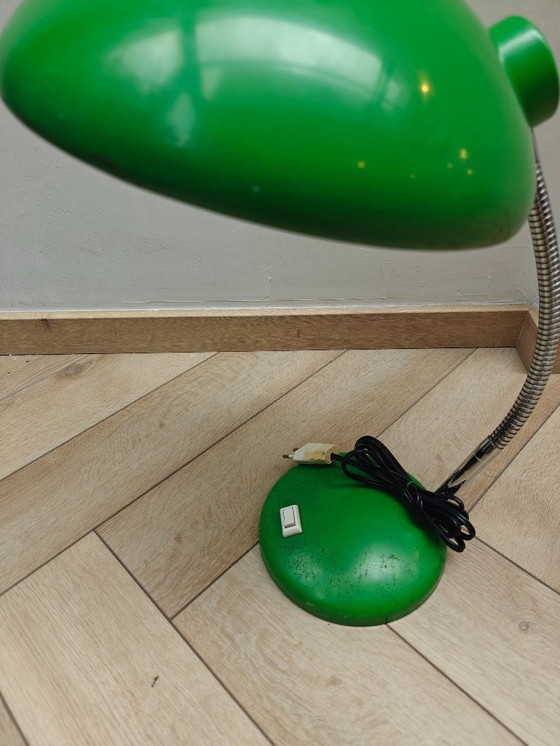 Image 1 of Mid Century moderne Metall Tischlampe grün