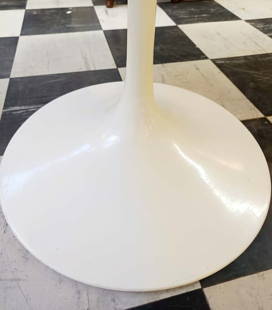 Image 1 of Knoll Saarinen tulip table 1960 white marble 
