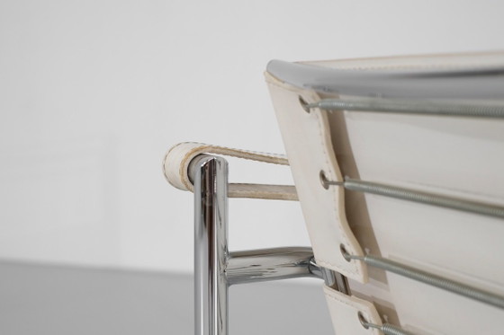 Image 1 of De "LC1"-fauteuil van Le Corbusier voor Cassina, Italië, 1929.