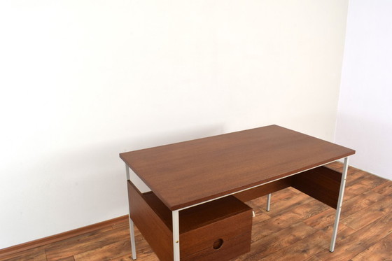 Image 1 of Dänischer Teak-Schreibtisch aus der Mitte des 20. Jahrhunderts, 1970er Jahre.