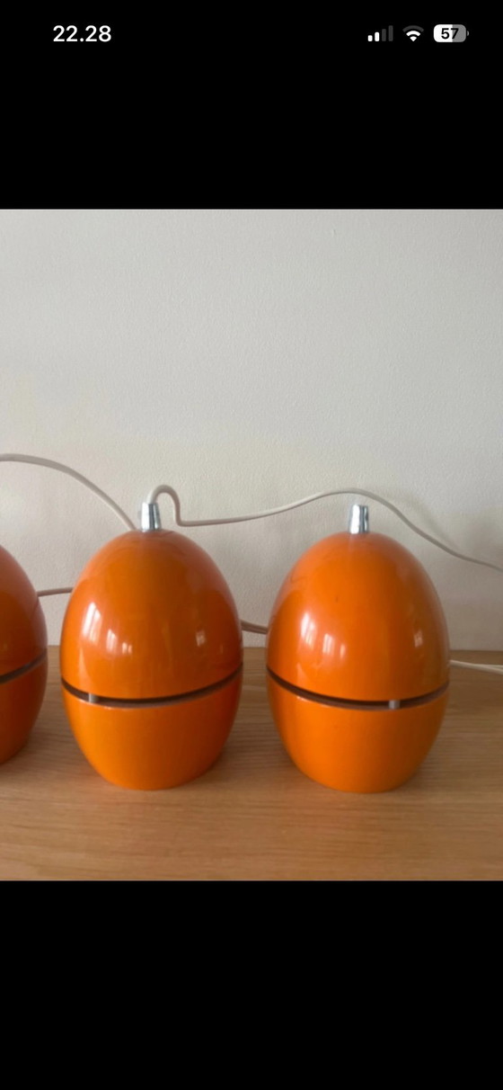 Set of 4 Vintage Space Age "Egg" Pendant Lamps – 1970s Pop Art Design – Metal (photo 3 of 11)
