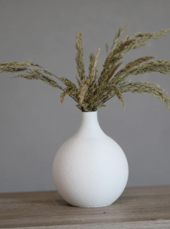 Image 1 of FORMA – Minimalist Structure Design Vase in White