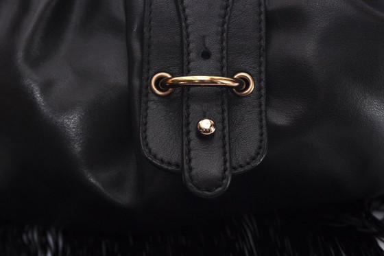 Image 1 of Borsa vintage Emporio Armani in pelle nera con frange.