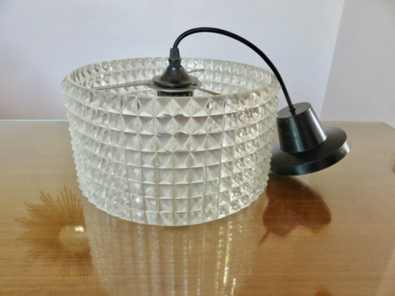 Image 1 of Ciondolo a punta di diamante in plastica, anni '70