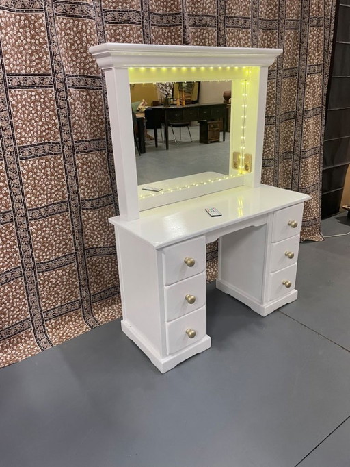 Girls' dressing table/desk