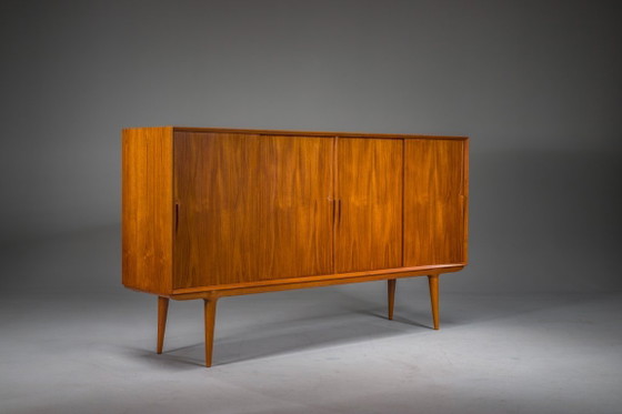 Image 1 of  Model 19 Teakhouten dressoir van Gunni Omann voor Omann Jun, Denemarken, jaren 60