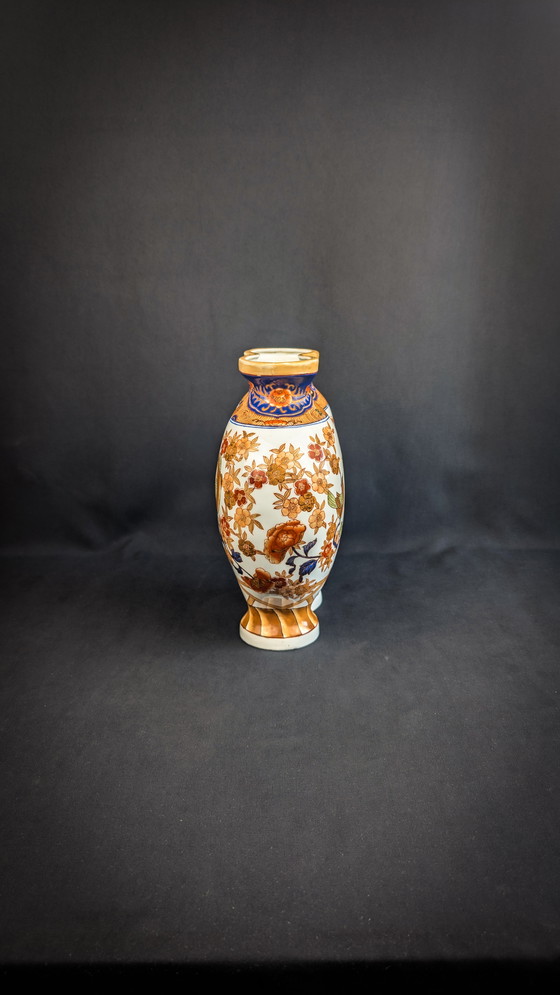 Image 1 of Vaso cinese in porcellana policroma stile Imari a forma di polibeo, inizio XX secolo