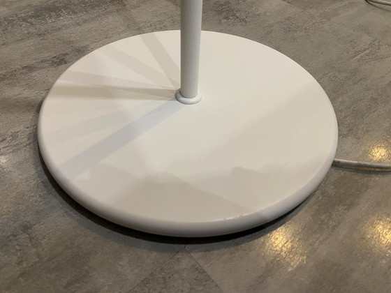 Image 1 of Lampada da terra a forma di fungo Nymane Ikea TYP G1706 in metallo bianco vintage 1990