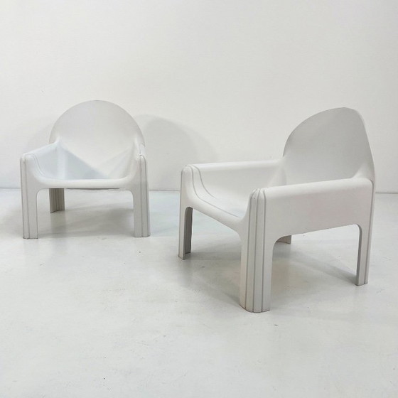 Image 1 of Coppia di poltrone lounge modello 4794 bianche di Gae Aulenti per Kartell, anni '70
