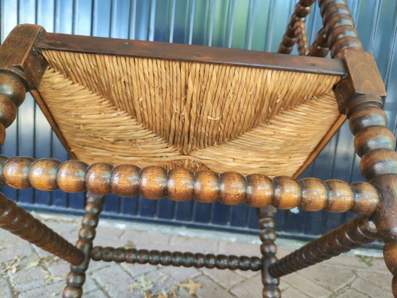 Ensemble unique de 2 chaises bobbin avec une petite table – Chaises & fauteuils, Rattan, Wood (photo 3 of 7)