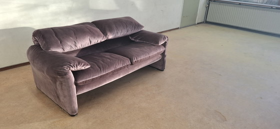 Image 1 of Cassina maralunga