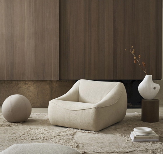 Image 1 of Sillón Montis Ringo con tapizado Kvadrat