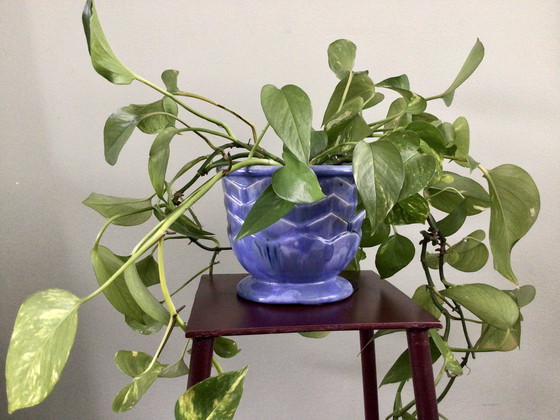 Image 1 of Vintage cache pot handgedraaid iriserend glazuur