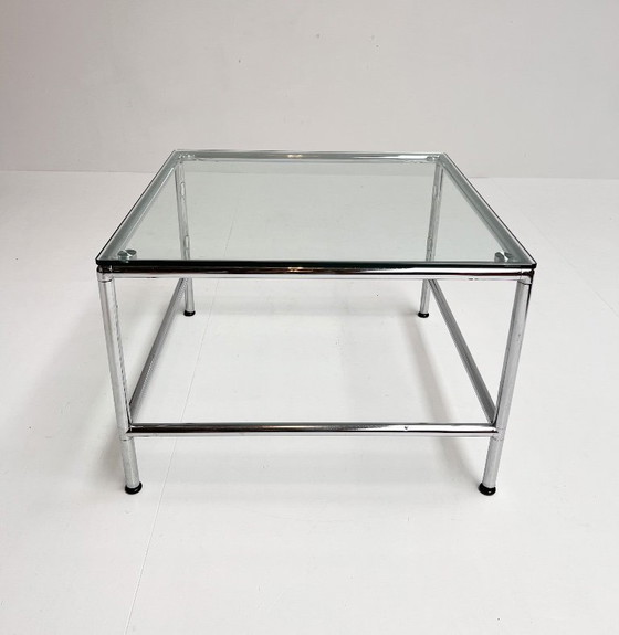Image 1 of Mesa de centro cuadrada de cristal de 71 x 71 cm, década de 1990.