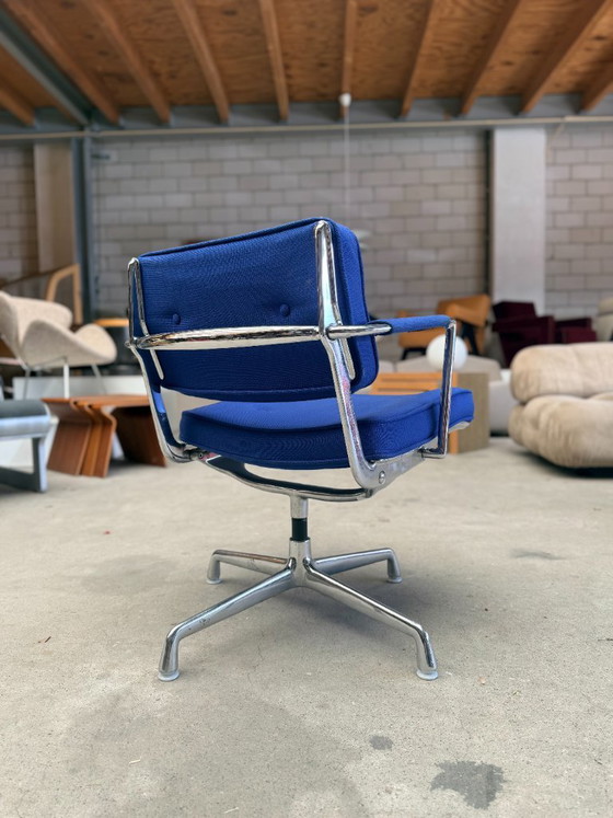 Sedia intermedia Herman Miller ES102 di Charles & Ray Eames (disponibilità: 6) – Poltrone, Chrome, Textile (photo 6 of 17)
