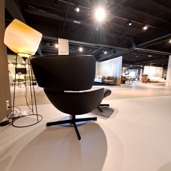 Image 1 of Poltrona Montis George con pouf