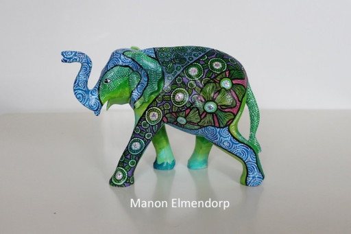 Uniek Beeldje Olifant Handbeschilderd Kunstwerk