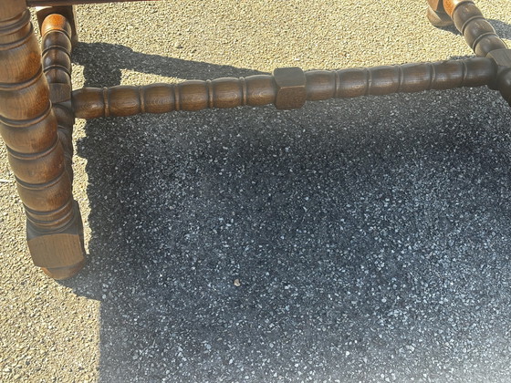 Image 1 of Table en chêne massif à rallonges, pieds tournés XIX e siècle 