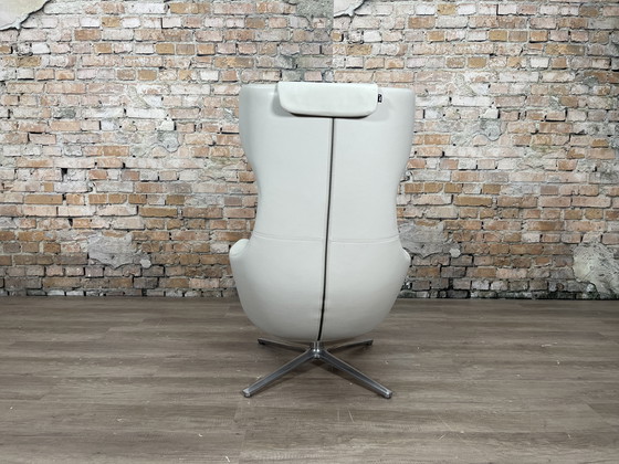 Image 1 of Vitra Grand Repos