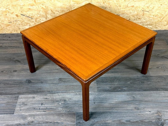 Image 1 of Teakhouten tafel uit de jaren 60/70, bijzettafel, salontafel, Deens design, Denemarken