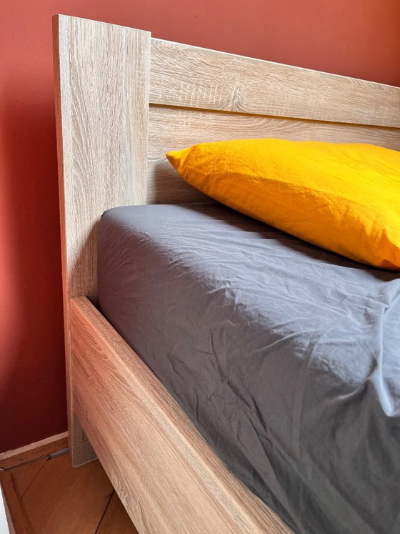 Image 1 of Struttura letto matrimoniale in legno con 2 comodini