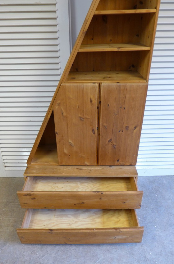 Image 1 of Mooie brutalistische grenen vintage kast
