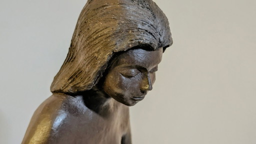 Handmade artist or studio ceramic, ceramic figure, approx. 25 cm, marked 84 – beeldhouwkunst