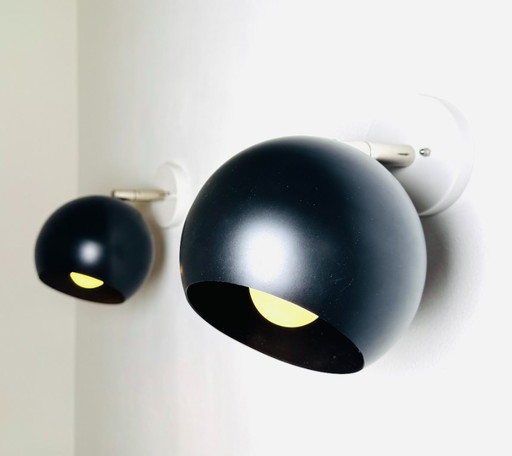 Lámparas de pared tipo globo A5-1300 en color negro de Raak Amsterdam, Países Bajos, década de 1970. – wandlampen, Plastic