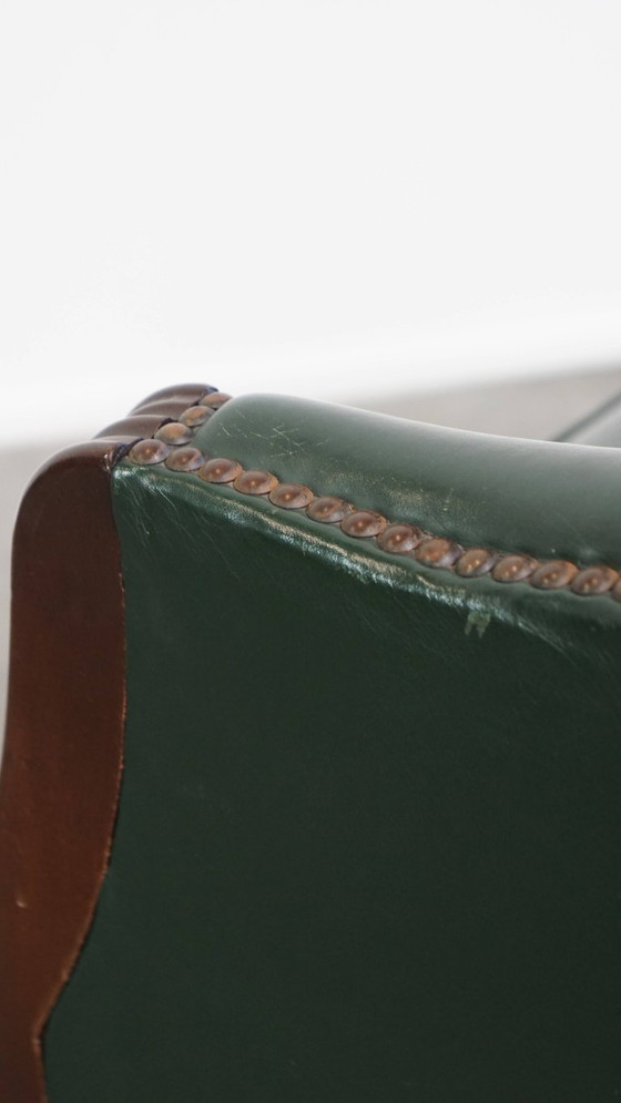 Image 1 of Beistell-/Ess-/Bürostuhl aus grünem Rindsleder und Holz im englischen Stil