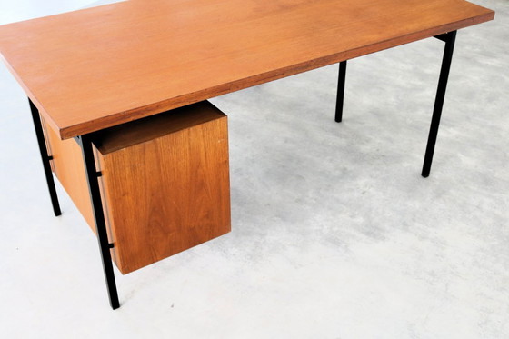Image 1 of Bureau vintage Knoll International