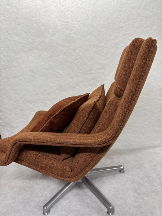 Image 1 of Artifort F140 – Rivestito in De Ploeg Paz 22 | Lusso morbido e carattere caldo