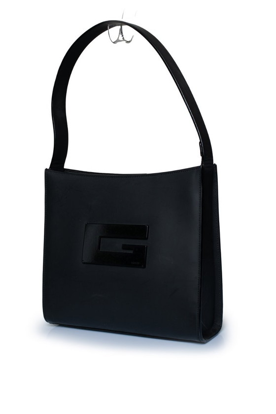 Gucci, bolso G negro en piel nobuk. – Bolsos de hombro, Calfskin (photo 6 of 12)