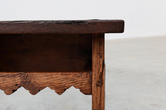 Image 1 of Neo Gotische massief eikenhouten rechthoekig gesneden kruk, Frankrijk ca. 1900