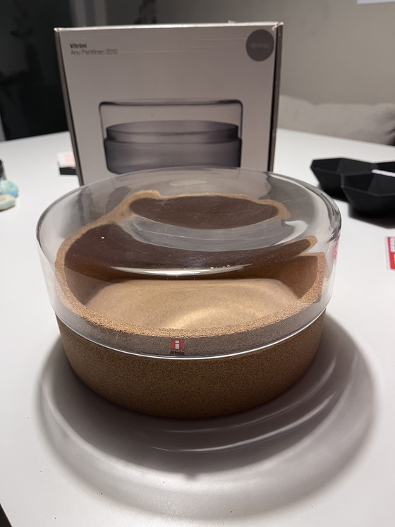 Image 1 of iittala Vitriini opbergdoos kurk et glas gemaakt porte Anu Penttinen