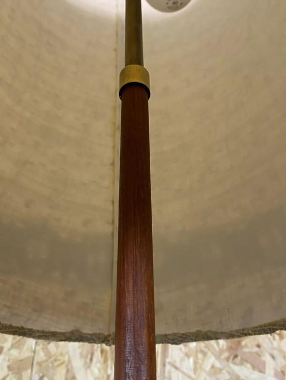 Image 1 of Lámpara de pie de los años 60 y 70 en teca con diseño de la era espacial.