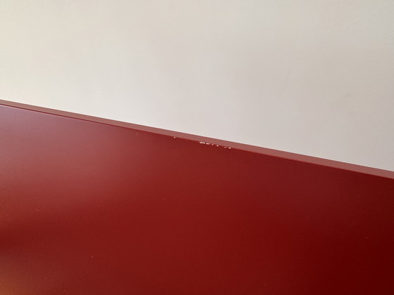 Image 1 of Letto 180 x 200 in legno massello con piedini in acciaio inox e rete a doghe.