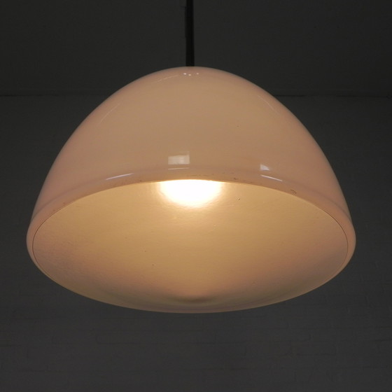 Image 1 of Oude Schoollamp Met Grote Glazen Bol In Opaalglas, Jaren 30