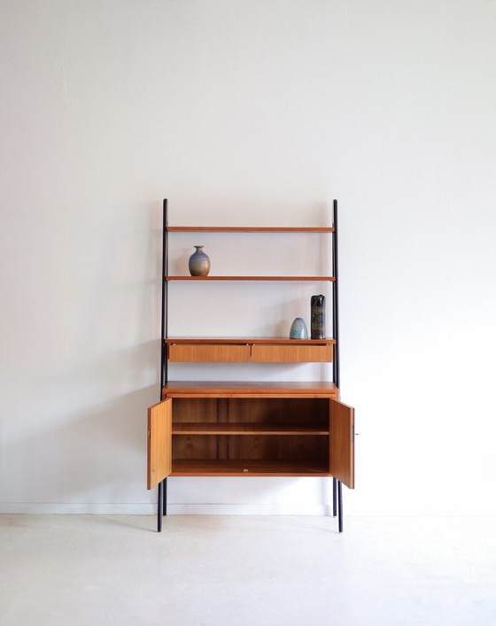 Vintage Scandinavian teak Wall cabinet 50s/60s, Wood, Brown (photo 6 of 8)