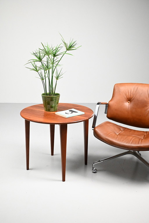 Mesa de centro o auxiliar de A. Mikael Laursen