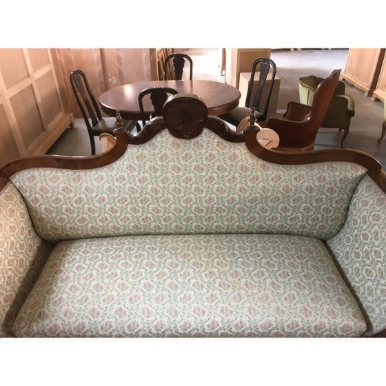 Image 1 of Canapé ancien en noyer massif sculpté à la main, début du XIXe siècle