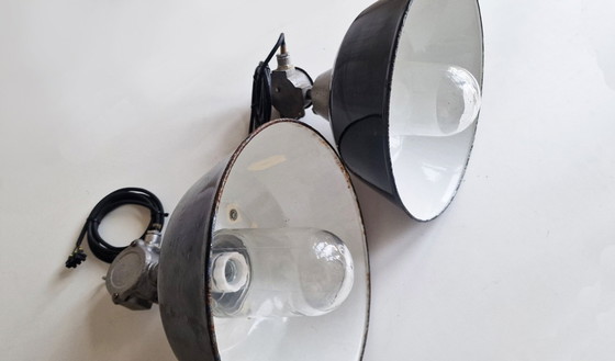 Image 1 of 2 lampade industriali originali - anni '50, design industriale