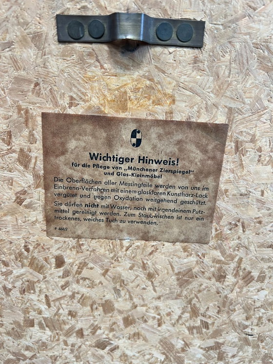 Image 1 of Specchio vintage di grandi dimensioni, con cornice dorata, anni '60.