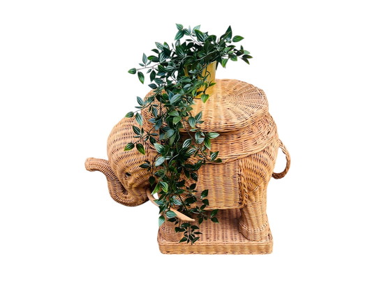 Image 1 of Vintage rieten grote olifant jaren 60 plantentafeltje / bijzettafeltje 