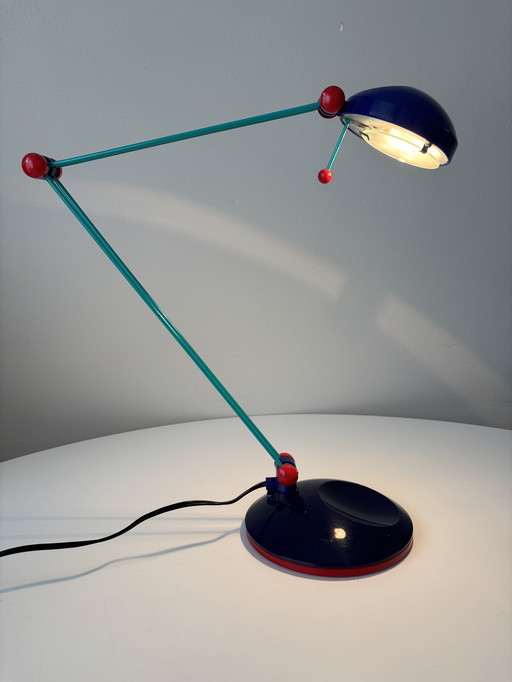 Vrieland Schreibtischlampe im "Memphis"-Stil